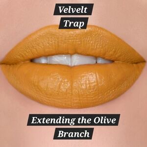 Jeffree Star 'Extending the Olive Branch' Velvet Trap Lipstick 💄 NIB